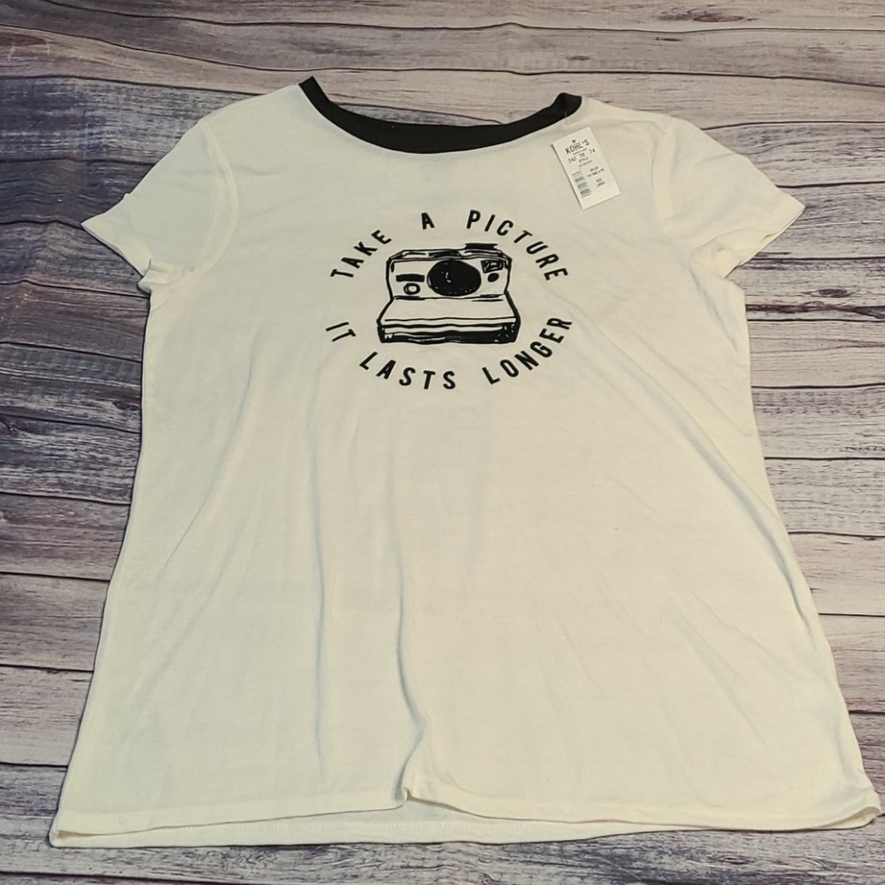 "Take a Picture It Will Last Longer" shirt, size L